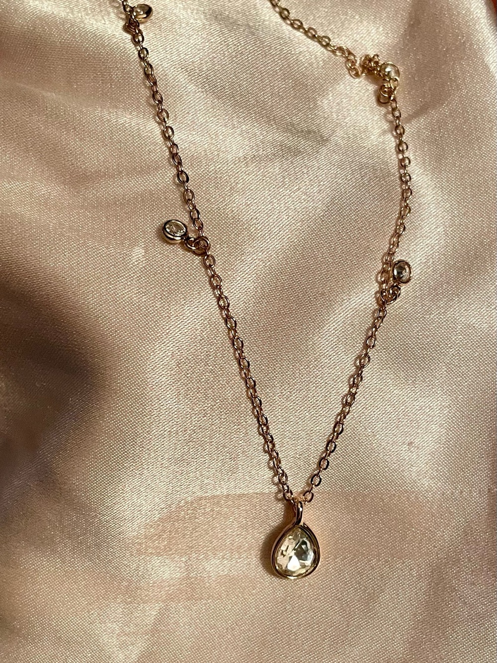 ETTIKA Dripping Crystals Drop Necklace 18k Gold Plated CZ w/Pouch *NWT* - Picture 13 of 16